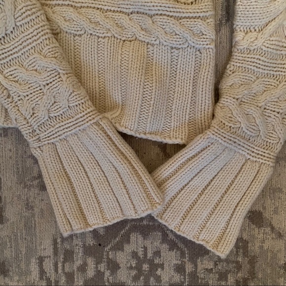 Tevrow & Chase Sweater - Picture 2 of 3